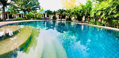N.T. Lanta Resort