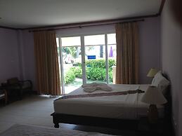 Good Days Lanta Beach Resort