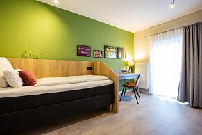 Hotel, Restaurant und Weinhandel Weinbek