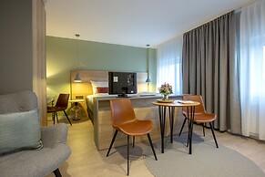Hotel, Restaurant und Weinhandel Weinbek