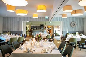 Hotel, Restaurant und Weinhandel Weinbek
