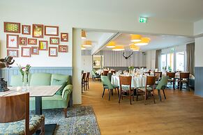 Hotel, Restaurant und Weinhandel Weinbek