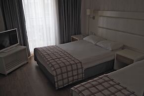 Yunus Beach Hotel