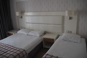 Yunus Beach Hotel