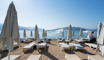 Yunus Beach Hotel