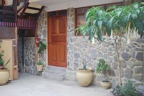 Kiswar Lodge