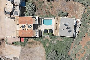 Pantheon Villas & Suites