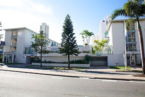 Raffles Royale