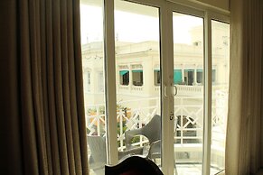 Hotel Surya
