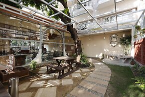 Hotel Surya