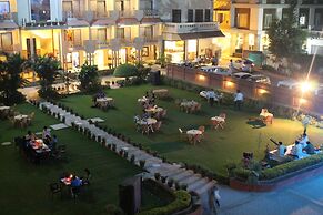 Hotel Surya