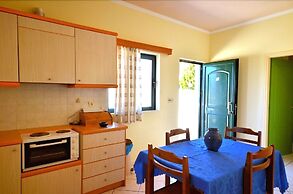 Aloni Suites