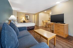 Econo Lodge Inn & Suites