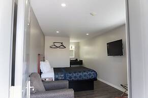 Aquarius Motel