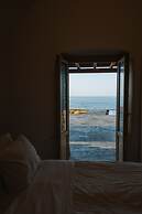 Colombos BeachFront