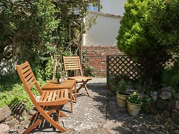 Holly Cottage