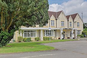 OYO the Gables Hotel, Birmingham Airport