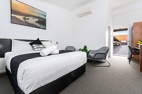 CQ Motel Gladstone