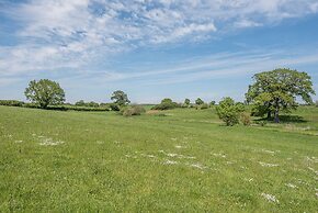 Geoff's Rest, Pond Hall Farm, Hadleigh