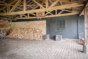 The Hayloft, Clopton