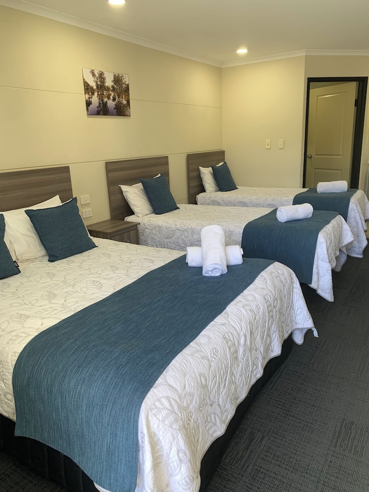 Balranald Club Motel