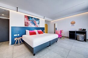 Flamingo Hotel