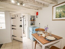 Kooky Cottage
