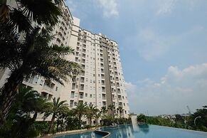 Cozy and Comfortable Studio (No Kitchen) Apartment at Mustika Golf Res