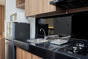 Stylish and Comfy Studio at Casa De Parco Apartment
