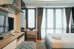 Luxurious Studio at Capitol Suites Apartment