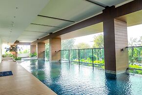 Luxurious Studio at Capitol Suites Apartment