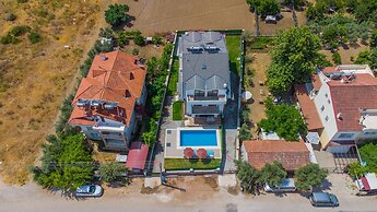 Myra Villa 1