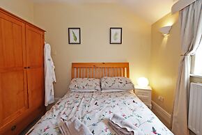Compton House Snug