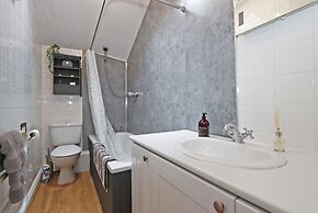 Compton House Snug