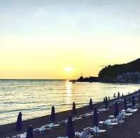 Spectacular sea View 4-bed Duplex Apartment
