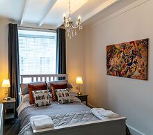 The Old Paint Shop Apartment - Centrally Situated