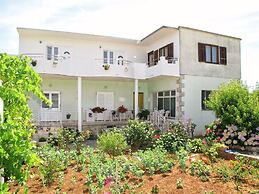 A2 - Modern apt With Balcony, sea View & Parking