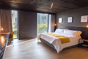 Fulton Business Luxury Hotel