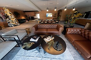 Fulton Business Luxury Hotel