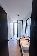 Fulton Business Luxury Hotel