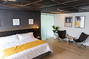 Fulton Business Luxury Hotel