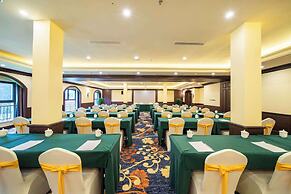 Howard Johnson by Wyndham Yaan Forest Resort