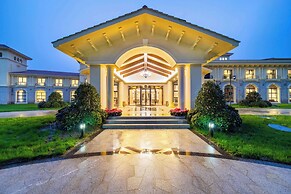 Howard Johnson by Wyndham Yaan Forest Resort