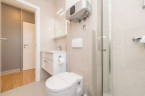 Penthouse Apartment Perla with Jacuzzi