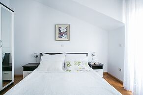 Apartments Bili