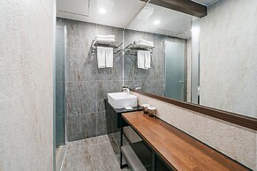 HotelWithCity