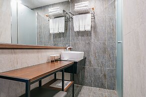 HotelWithCity