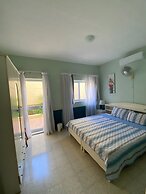 Ground Floor Maisonette In Birzebbugia