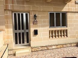 Ground Floor Maisonette In Birzebbugia
