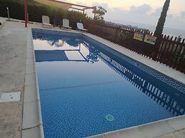Pomos Harbourbiew Villa
